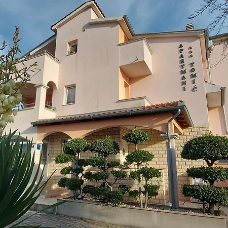 Apartments Tomic Biograd Na Moru Exterior photo
