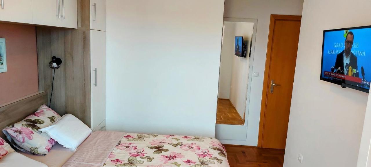 Apartments Tomic Biograd Na Moru Exterior photo