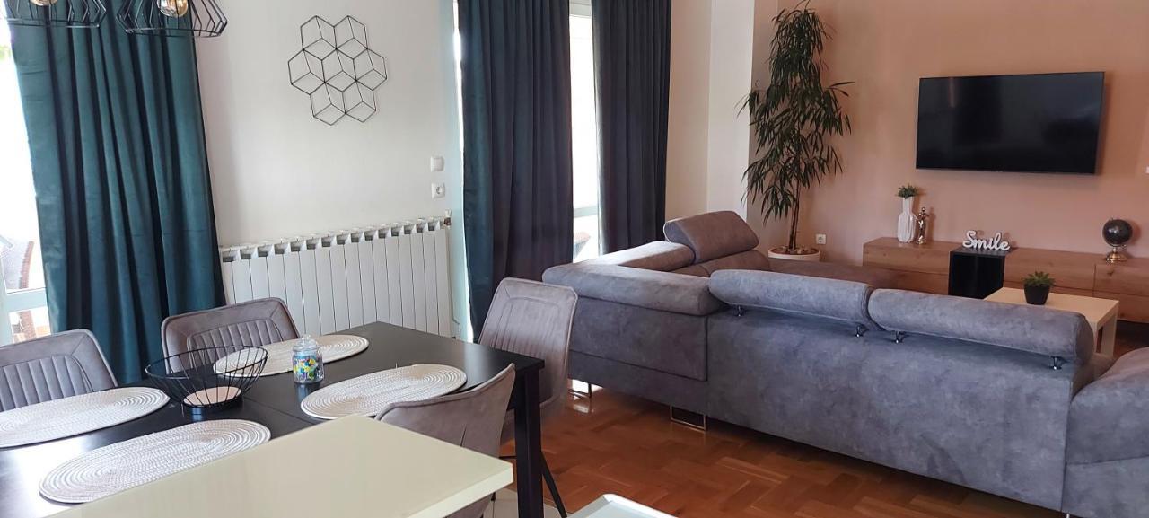 Apartments Tomic Biograd Na Moru Exterior photo